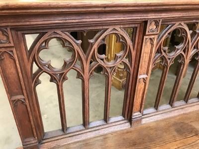 Communion - Kneeler style Gothic - style en Oak wood, Belgium 19th century ( Anno 1870 )