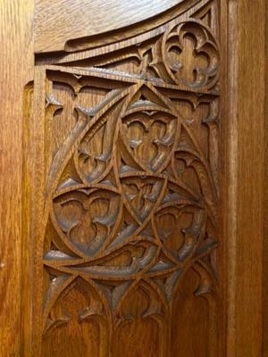 Confessional  style Gothic - style en Oak wood, Belgium 19 th century ( Anno 1875 )