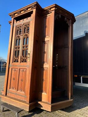 Confessional style Gothic - Style en Oak wood, Belgium  19 th century