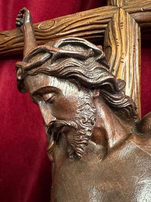 Corpus With Cross style Gothic - Style en Hand - Carved Wood Oak, Belgium  19 th century