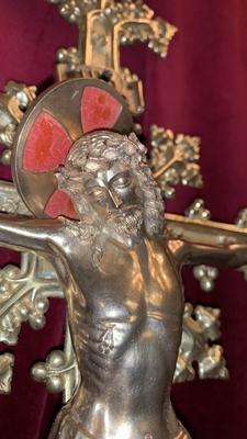 Corpus With Cross  style Gothic - Style en Bronze, Belgium 19th century ( anno 1890 )