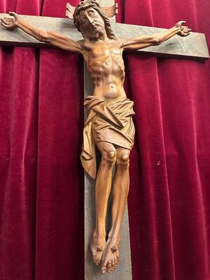 Corpus With Cross style Gothic - Style en Hand - Carved Wood Walnut, France 19 th century ( Anno 1865 )