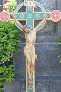 Corpus With Cross. Cross From Wood Polychrome style Gothic - style en plaster polychrome, France 19th century