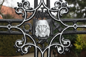 Cross From Graveyard style Gothic - style en Cast Iron, Belgium 19th century