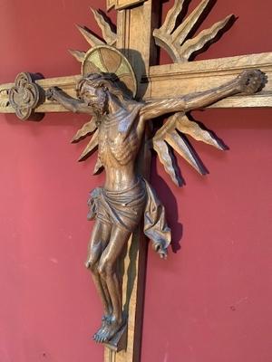 Cross With Corpus style Gothic - style en hand-carved wood Oak, Belgium 19th century