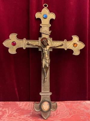 Cross With Corpus Reliq Of The True Cross  style Gothic - Style en Bronze / Gilt / Stones / Glass, Belgium 19th century ( anno 1865 )