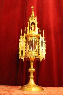 Cylinder Monstrance style Gothic - style en Brass / Bronze / Gilt, Belgium 19th century ( anno 1875 )