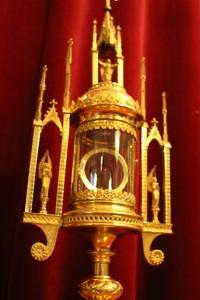 Cylinder Monstrance style Gothic - style en Brass / Bronze / Gilt, Belgium 19th century