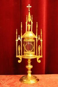 Cylinder Monstrance style Gothic - style en Brass / Bronze / Gilt, Belgium 19th century