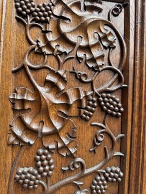 Desk style Gothic - style en Oak wood, Belgium  19 th century ( Anno 1865 )