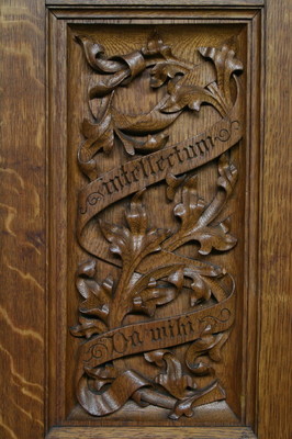 Desk  style Gothic - Style en Oak Wood, Belgium 19th century