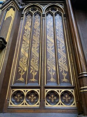 Exceptional Altar style Gothic - style en Oak wood, Belgium 19th century