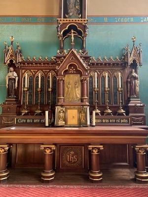 Exceptional Altar  style Gothic - Style en Oak Wood, Belgium 19th century