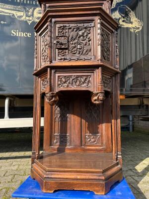 Exceptional Cabinet With 4 Evangelists  style Gothic - Style en Fully Hand - Carved Oak wood, France 19 th century ( Anno 1885 )