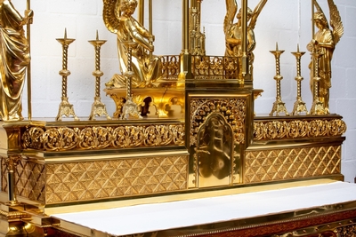 Exceptional & Unique Altar  style Gothic - style en Full Bronze Gilt Polished Varnished / Enamelled Parts / Total Weight 600 KGS. , France 19th century ( anno 1865 )