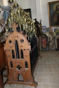 Gothic-Style Full Oak Holder For 60 Procession-Lanterns en Oak wood, Belgium 19th century