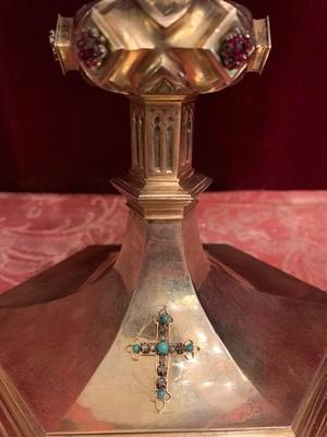 Full Silver Monstrance In Original Case 3 Images. Precious Stones Rubins, Brilliants, Turquoise. Weight 3.05 Kgs. style Gothic - style en full silver /  Precious Stones Rubins, Brilliants, Turquoise, Belgium 19th century ( 1865 )