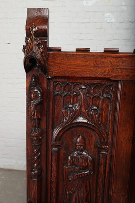 Gothic Hall Bench style Gothic - style en Oak wood, Belgium 19 th century