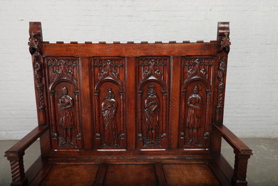 Gothic Hall Bench style Gothic - style en Oak wood, Belgium 19 th century