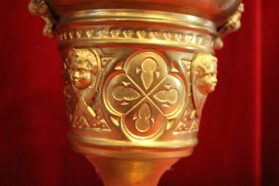 Holy Water Holder style Gothic - style en Brass / Bronze / Gilt, France 19th century