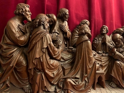 Last Supper Scene With 12 Apostles  style Gothic - style en hand-carved wood Oak, Dutch 19th century ( anno 1865 )