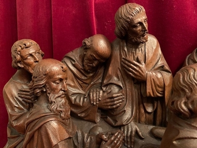 Last Supper Scene With 12 Apostles  style Gothic - style en hand-carved wood Oak, Dutch 19th century ( anno 1865 )