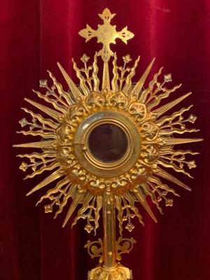 Monstrance style Gothic - Style en Brass / Gilt / Stones / Glass / Enamel, France 19 th century ( Anno 1890 )