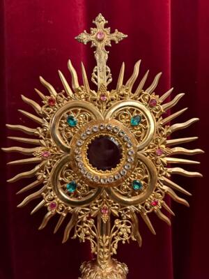 Monstrance style Gothic - Style en Brass / Bronze / Polished and Varnished / Stones / Glass, Belgium  19 th century ( Anno 1875 )