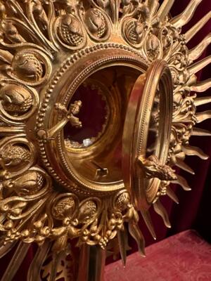 Monstrance style Gothic - Style en Brass / Bronze / Polished and Varnished / Stones / Glass, Belgium  19 th century ( Anno 1875 )