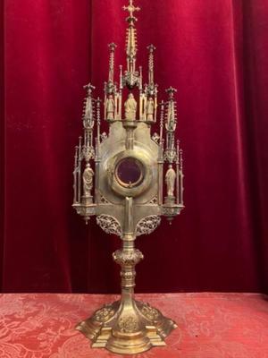 Monstrance style Gothic - style en Brass / Bronze / Silver Plated, Dutch 19 th century ( Anno 1875 )