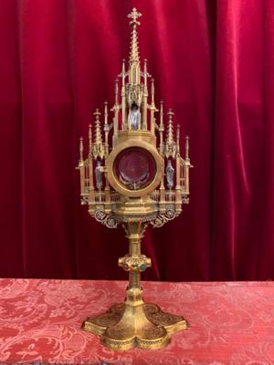 Monstrance style Gothic - style en Brass / Bronze / Gilt / Enamel / Stones / Full Silver Statues, Belgium 19 th century ( Anno 1865 )