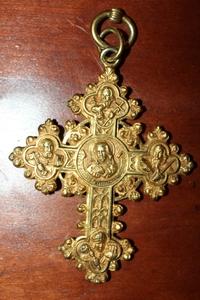 Pectoral Cross / Pectorale.Full Silver Gilt. Higher Price Range ! Cross Of Joannes Baptista Malou. Bishop Of Bruges - Belgium (1848 - 1864) style Gothic - style en full silver / Gilt. Signed and Marked., Belgium 19th century. 1854