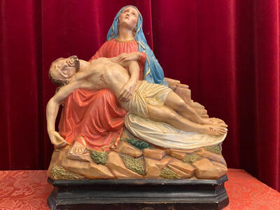 Pieta style Gothic - style en Plaster, France 19 th century