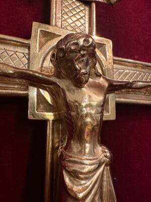 Processional Cross style Gothic - Style en Bronze / Polished and Varnished, Belgium  19 th century ( Anno 1875 )