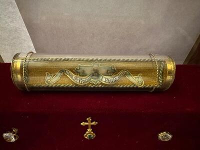 Reliquary - Relic Ex Carne St. Vincentius A Paulo style Gothic - Style en Bronze Gilt / Fabrics / Stones / Glass / Originally Sealed, France 19 th century ( Anno 1875 )