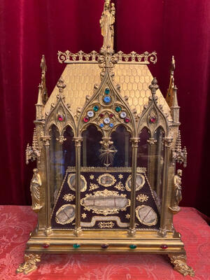 Reliquary - Relics Ex Ossibus St. Gregorius Priest. St. Citus Deacon. St. Brose Priest. With Original Documents style Gothic - style en Brass / Bronze / Gilt / Stones / Glass, France 19 th century ( Anno 1855 )