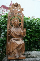 Seated Christ / Holy Heart style Gothic - style en hand-carved wood Oak, Belgium 19th century ( anno 1865 )