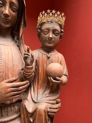 St. Mary With Child style Gothic - style en hand-carved wood , Belgium 19th century