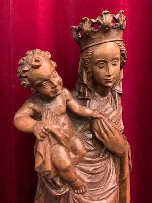 St.Mary With Child  style Gothic - style en Carved Wood, Southern Germany 20th Century