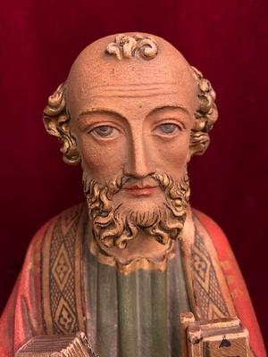 St. Peter Sculpture style Gothic - style en Sandstone Polychrome, Belgium 19th century ( anno 1880 )