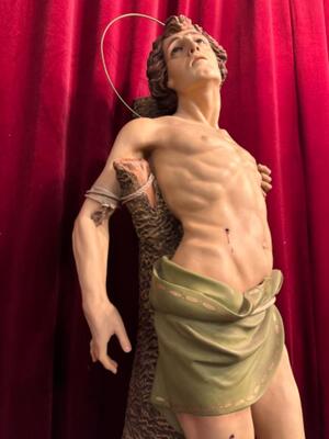 St. Sebastian Statue style Gothic - Style en Plaster polychrome / Glass Eyes , France 19 th century