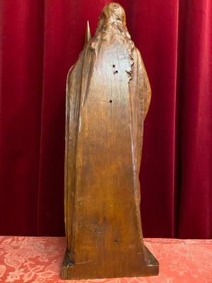 St. Veronica Statue style Gothic - style en Fully Hand - Carved Wood Oak, Belgium 19 th century ( Anno 1875 )