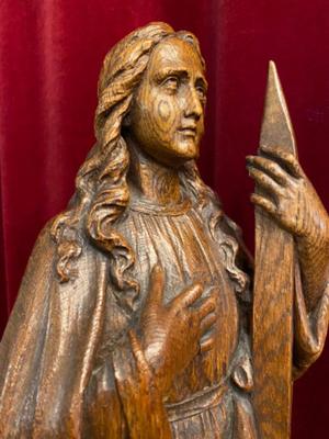 St. Veronica Statue style Gothic - style en Fully Hand - Carved Wood Oak, Belgium 19 th century ( Anno 1875 )