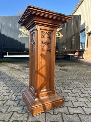 Statue Stand style Gothic - Style en Oak wood, Belgium  19 th century