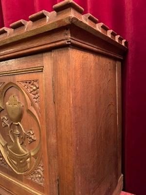 Tabernacle style Gothic - style en Oak wood, Belgium 19th century