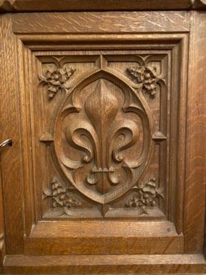 Tabernacle style Gothic - style en Oak wood, Belgium 19 th century ( Anno 1875 )