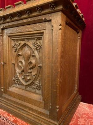 Tabernacle style Gothic - style en Oak wood, Belgium 19 th century ( Anno 1875 )