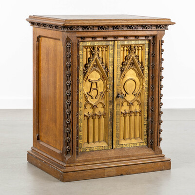 1 Gothic - Style Tabernacle Expected !!