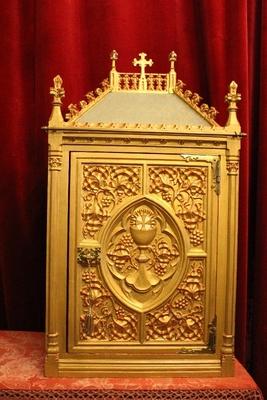 Tabernacle With Original Key.  style Gothic - style en wood polychrome, Dutch 19th century ( anno 1875 )