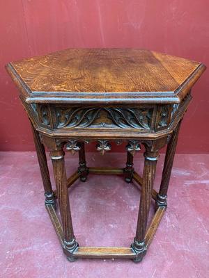 Table style Gothic - Style en Oak Wood, France 19th century ( anno 1875 )